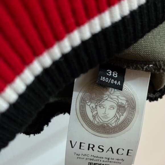 Versace Colorblock Logo Graphic Sweatshirt (Size M) - Picture 9 of 10